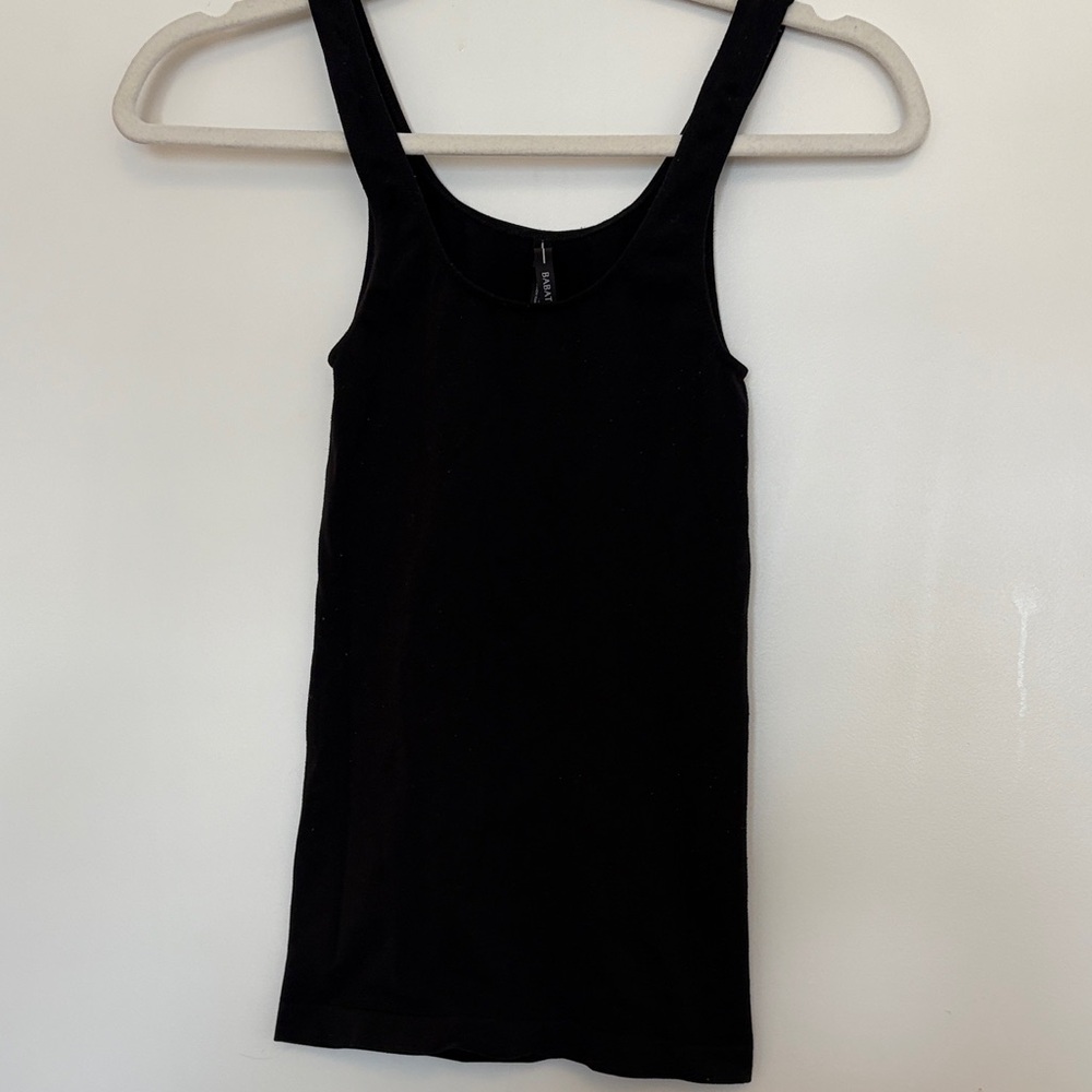 Babaton Classic Black Sleeveless Top